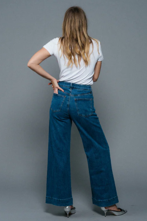 Claudia Jean - Deep Ocean