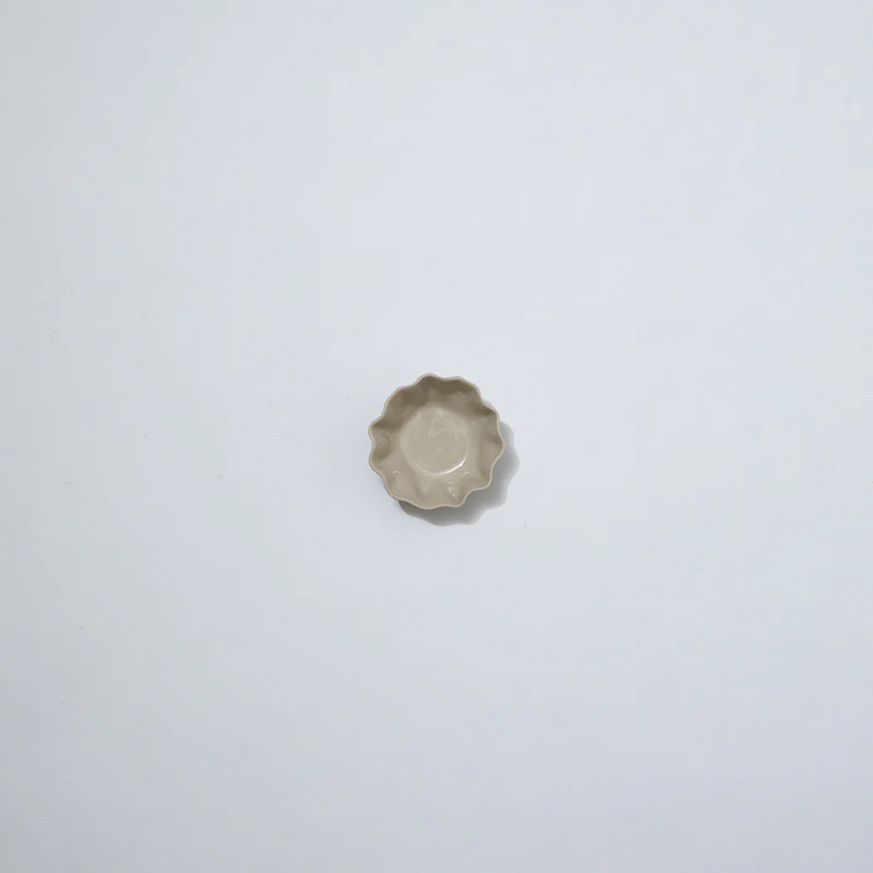 Chalk Ruffle Bowl - Extra Small