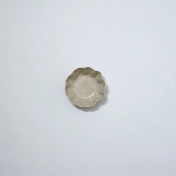 Chalk Ruffle Bowl - Small